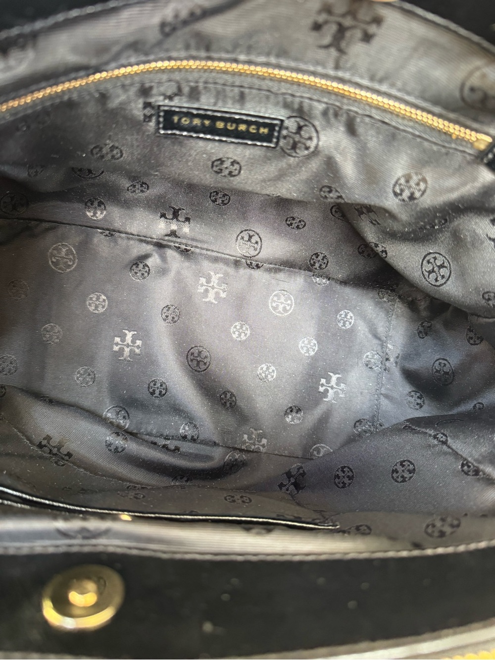 Tory Burch Robinson Double Zip Tote - Saffiano Leather - Picture 14 of 16